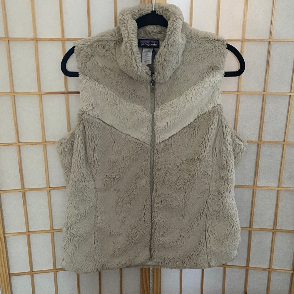 Patagonia Women's Pelange High Pile Cream Fleece Vest